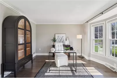 8300 Reagan Dr, Pittsburgh, PA 15237 - Photo 4