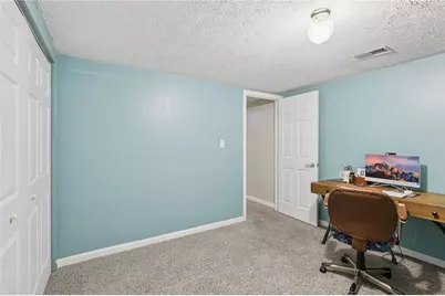 8300 Reagan Dr, Pittsburgh, PA 15237 - Photo 32