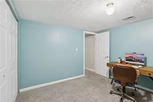 8300 Reagan Dr, Pittsburgh, PA 15237 - Photo 32