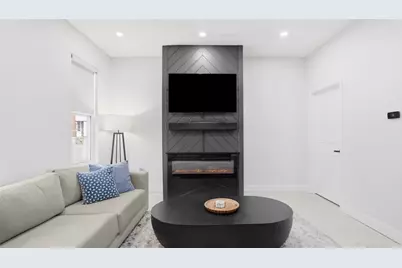 3930 Howley St, Pittsburgh, PA 15224 - Photo 8