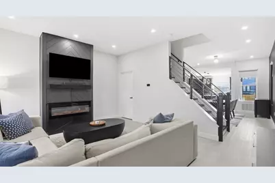 3930 Howley St, Pittsburgh, PA 15224 - Photo 4