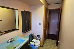 404 Ridgelawn Ave, Neshannock Township, PA 16105 - Photo 16