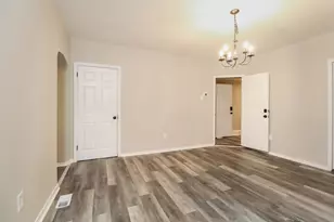 823 Collins Ave, Pittsburgh, PA 15206 - Photo 8