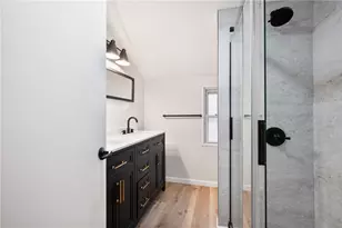 554 St Clair Dr, Pittsburgh, PA 15147 - Photo 16