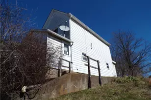 618 Beaver Ave, Turtle Creek, PA 15145 - Photo 1