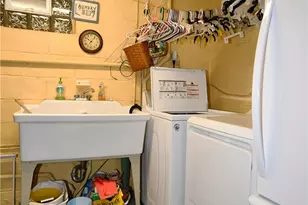 413 Morrison Dr, Pittsburgh, PA 15216 - Photo 38