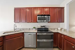 819 Strasburg Dr, Adams Township, PA 16046 - Photo 10