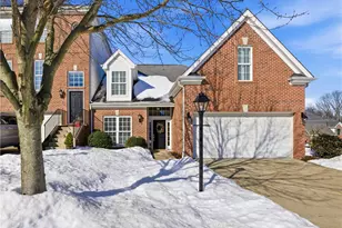 819 Strasburg Dr, Adams Township, PA 16046 - Photo 2