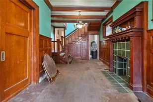 126 Stratford Ave, Friendship Park, PA 15206 - Photo 4