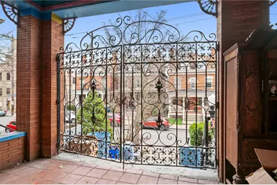 126 Stratford Ave, Friendship Park, PA 15206 - Photo 2