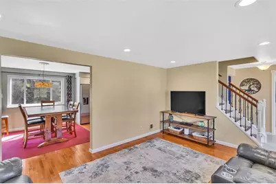 308 McIntyre Rd, Ross Twp, PA 15237 - Photo 12