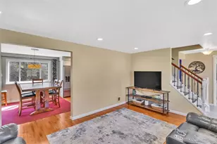 308 McIntyre Rd, Ross Twp, PA 15237 - Photo 12