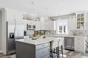 2 Stonegate Dr, Burgettstown Boro, PA 15021 - Photo 4