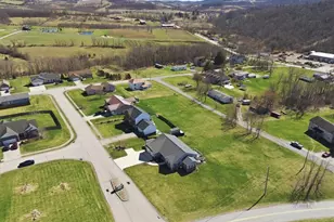 2 Stonegate Dr, Burgettstown Boro, PA 15021 - Photo 32