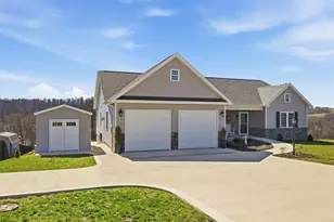 2 Stonegate Dr, Burgettstown Boro, PA 15021 - Photo 1