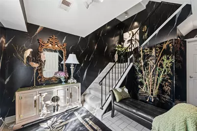 524 Thorncliffe Drive, Robinson Twp, PA 15205 - Photo 4