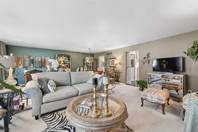 524 Thorncliffe Drive, Robinson Twp, PA 15205 - Photo 6