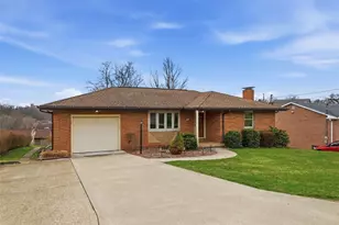 42 Lee Ave, South Strabane, PA 15301 - Photo 2