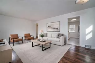 320 Calderwood Ave, Ross Twp, PA 15202 - Photo 2