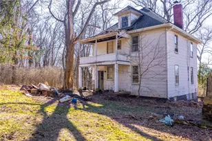 61 Lee St, Valencia, PA 16059 - Photo 1