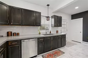 107 Sumner Ave, Vandergrift, PA 15690 - Photo 10