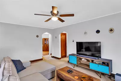 1325 Parkway Rd, Pittsburgh, PA 15237 - Photo 6