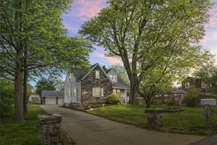 1325 Parkway Rd, Pittsburgh, PA 15237 - Photo 1