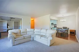 1500 Cochran Rd, Scott Township, PA 15243 - Photo 10