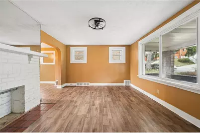 617 Danbury St, Marshall Shadeland, PA 15214 - Photo 6