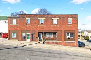 800 4th St, Ellwood City, PA 16117 - Photo 1