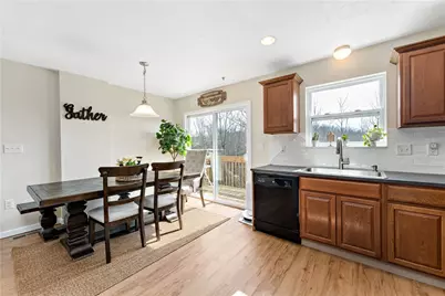 259 Grace Manor Dr, Robinson Twp, PA 15108 - Photo 4