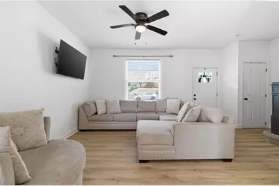 1535 Vance Ave, Coraopolis, PA 15108 - Photo 8