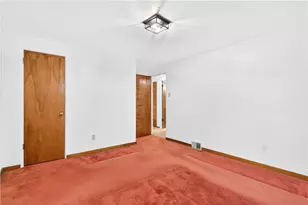 14 N Rolling Hills Ave, Hempfield Township, PA 15642 - Photo 16