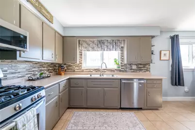 519 Jefferson St, Evans City, PA 16033 - Photo 8