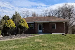 5850 Heberton Dr, Pittsburgh, PA 15147 - Photo 1