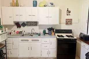 417 New Castle Ave, Sharon, PA 16146 - Photo 8