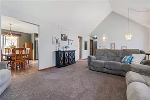 6618 Willem Dr, Jefferson Hills, PA 15332 - Photo 10