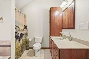 327 Sugar Run Rd, Franklin Township, PA 15370 - Photo 28