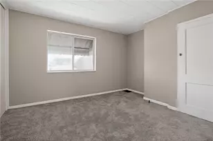 208 E Woodford Ave, Pittsburgh, PA 15210 - Photo 4