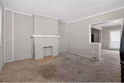 208 E Woodford Ave, Pittsburgh, PA 15210 - Photo 8