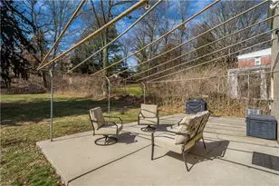 408 Orchard Dr, Pittsburgh, PA 15228 - Photo 28