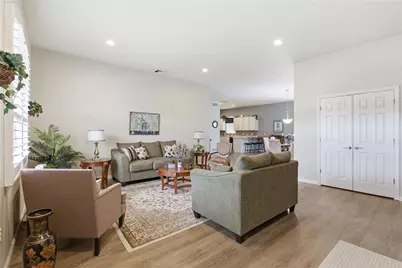 909 Valentina Ln, Lower Burrell, PA 15068 - Photo 6