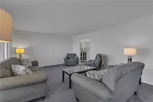 1606 Old Brodhead Rd, Center Township, PA 15061 - Photo 14