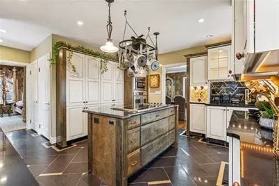 502 Westview Drive, Brighton Township, PA 15009 - Photo 10