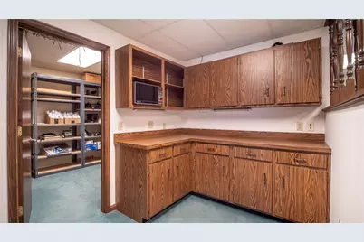 306 McKnight Park Dr, Ross Twp, PA 15237 - Photo 26