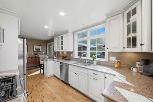 5971 Cherryview Ln, Bethel Park, PA 15102 - Photo 12