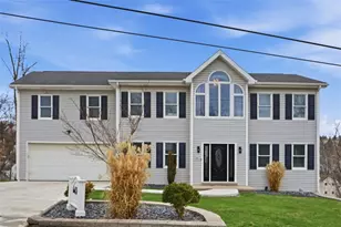 643 Lamarido St, Pittsburgh, PA 15226 - Photo 1