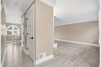 643 Lamarido St, Pittsburgh, PA 15226 - Photo 12