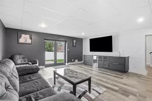 643 Lamarido St, Pittsburgh, PA 15226 - Photo 38