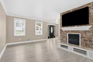 643 Lamarido St, Pittsburgh, PA 15226 - Photo 8